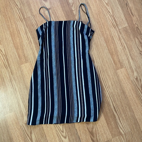 Mini Dress - Picture 2 of 4